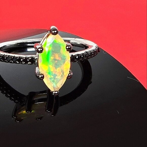 925 Sterling Silver Set: Earrings & Ring Sz 7.5 with Natural Ethiopia Fire Opal. - Picture 7 of 16